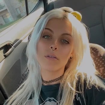 Sk8Bae Kick profile